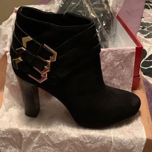 Guess Black suede ankle booties